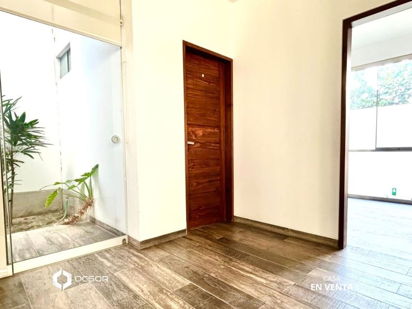 Se vende casa en Residencial La Angostura