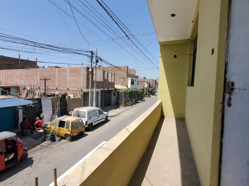 CASA EN VENTA CENTRO DE ICA 1 CDRA DE AV.ARENALES Y PANAMERICANA SUR!